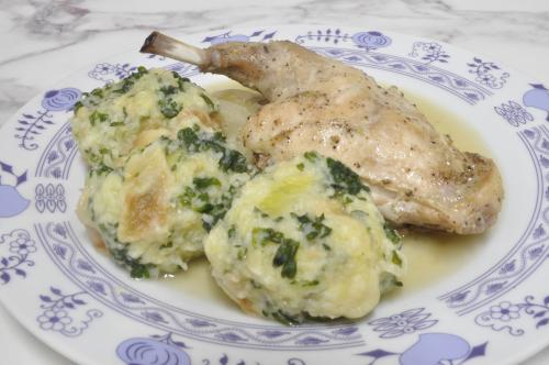 Pečený králík s horáckým knedlíkem – Snadné Česko recept, zvládnete za 45 - 60 minut